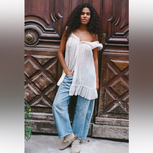 We The Free Good Luck Mid-Rise Barrel Jeans EUC - Picture 4 of 11